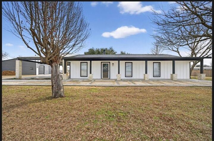 Property Photo: 11474 Fm 3094 TX 75158