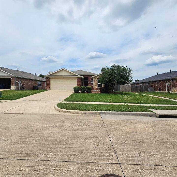 Property Photo:  3104 Connor Lane  TX 75098 