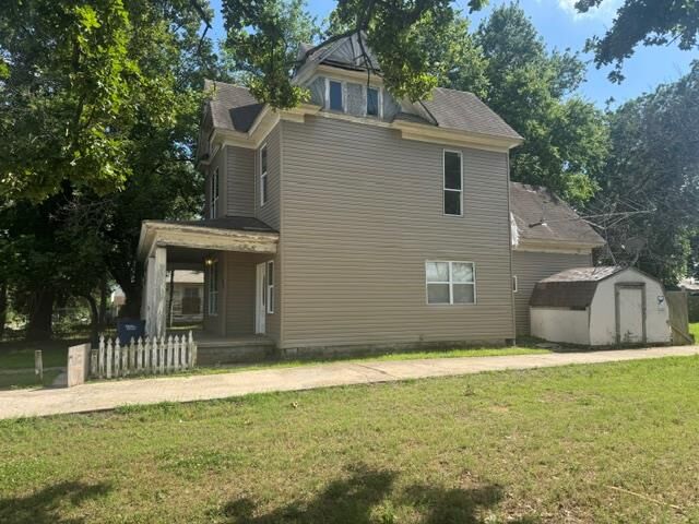 Property Photo: 222 S Oklahoma Avenue OK 74801