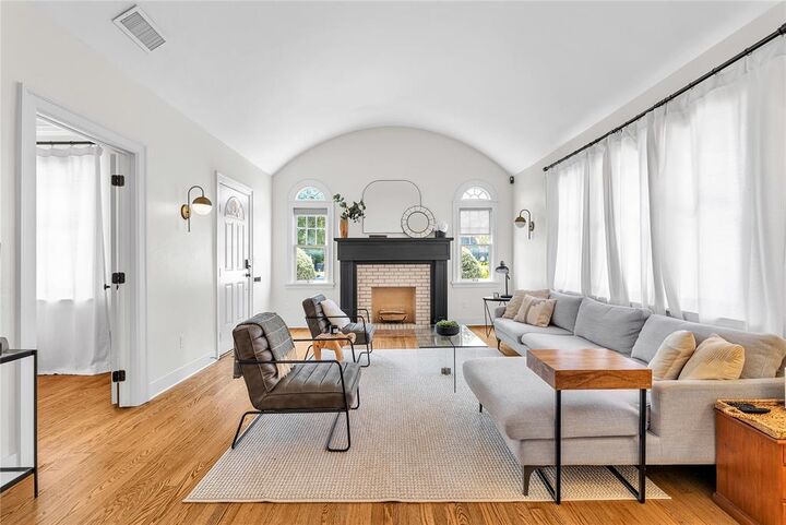 Property Photo: 917 NE 18th Street OK 73105