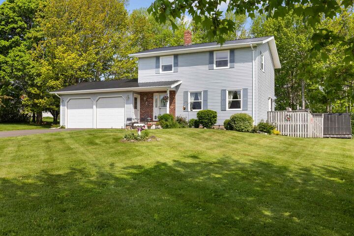 Property Photo: 2 Laura Lane PE C1B 2T5