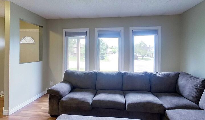 Property Photo: 5415 15 Avenue AB T7E 1H3