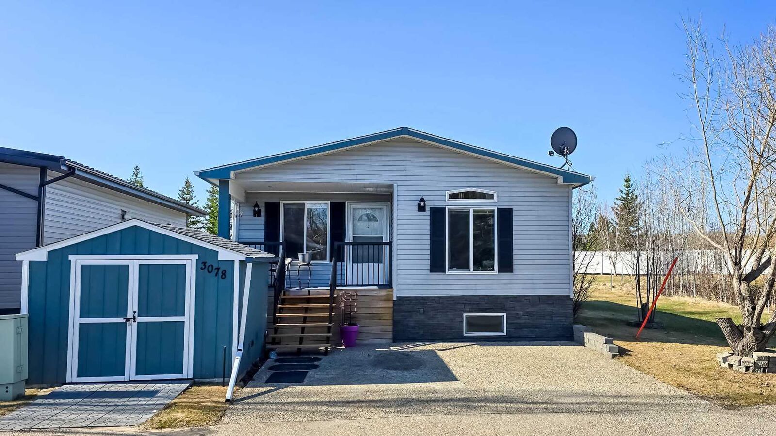 Property Photo:  25074 South Pine Lake Road 3078  AB T0M 1R0 