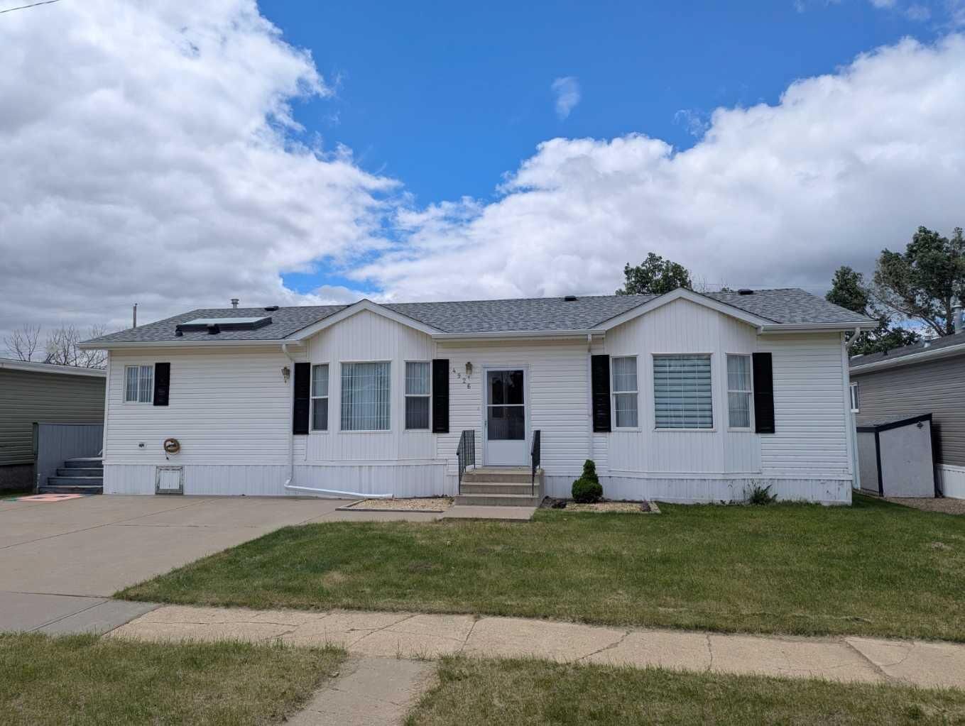 Property Photo: 4926 59 Street AB T0B 2L0