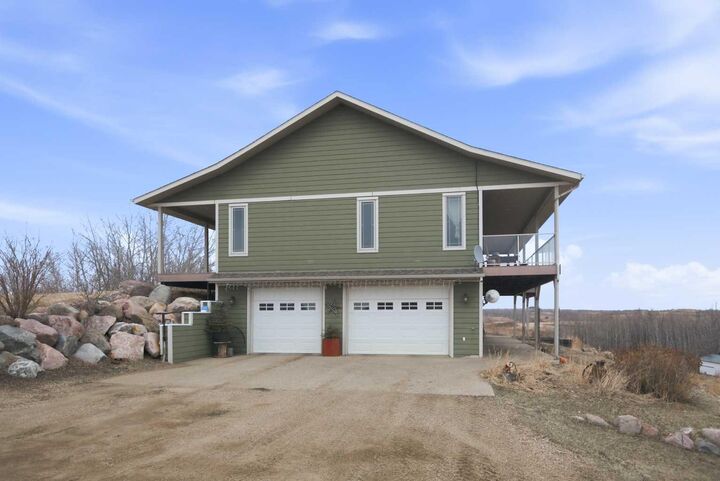 Property Photo: 19472 Township Road 355 AB T0J 0J0