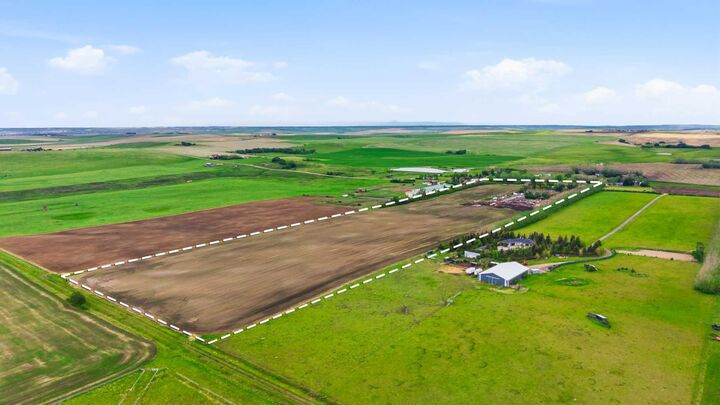 Property Photo: 265190 Panorama Road AB T4B 3L5