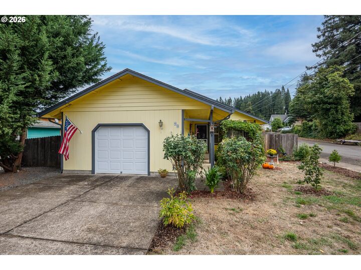 Property Photo:  90 S 17th St  OR 97424 