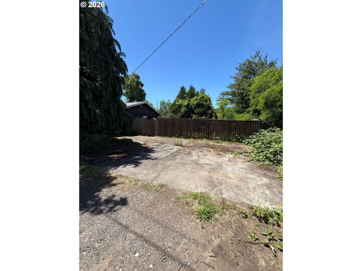 Property Photo: 9 NE 109th Ave OR 97220