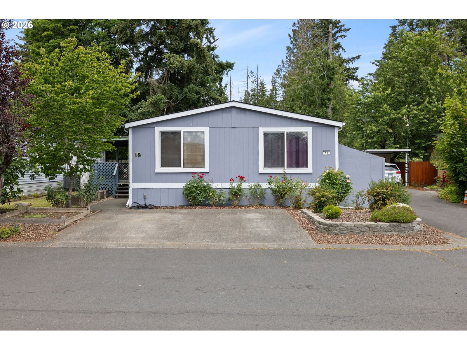 Property Photo:  13141 SE Powell Blvd 18  OR 97236 