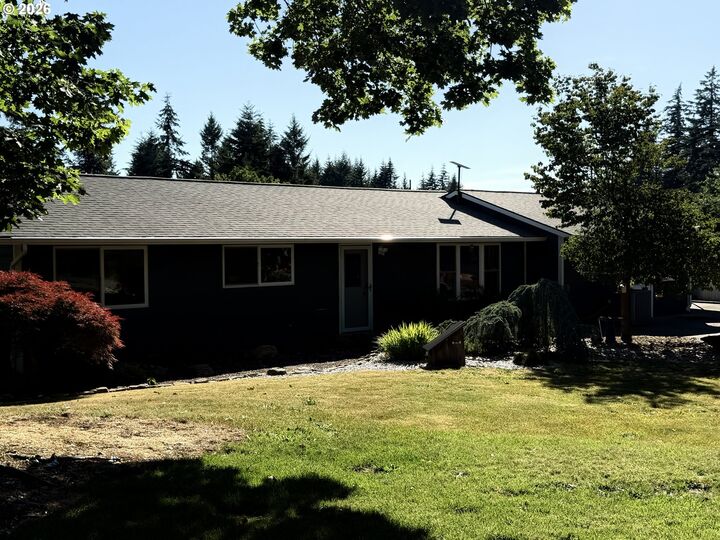 Property Photo:  21383 S Yeoman Rd  OR 97004 