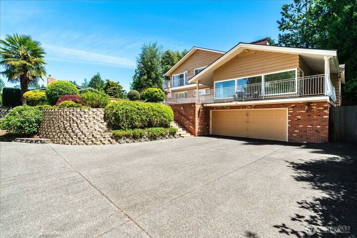 Property Photo: 17524 10th Avenue NW WA 98177