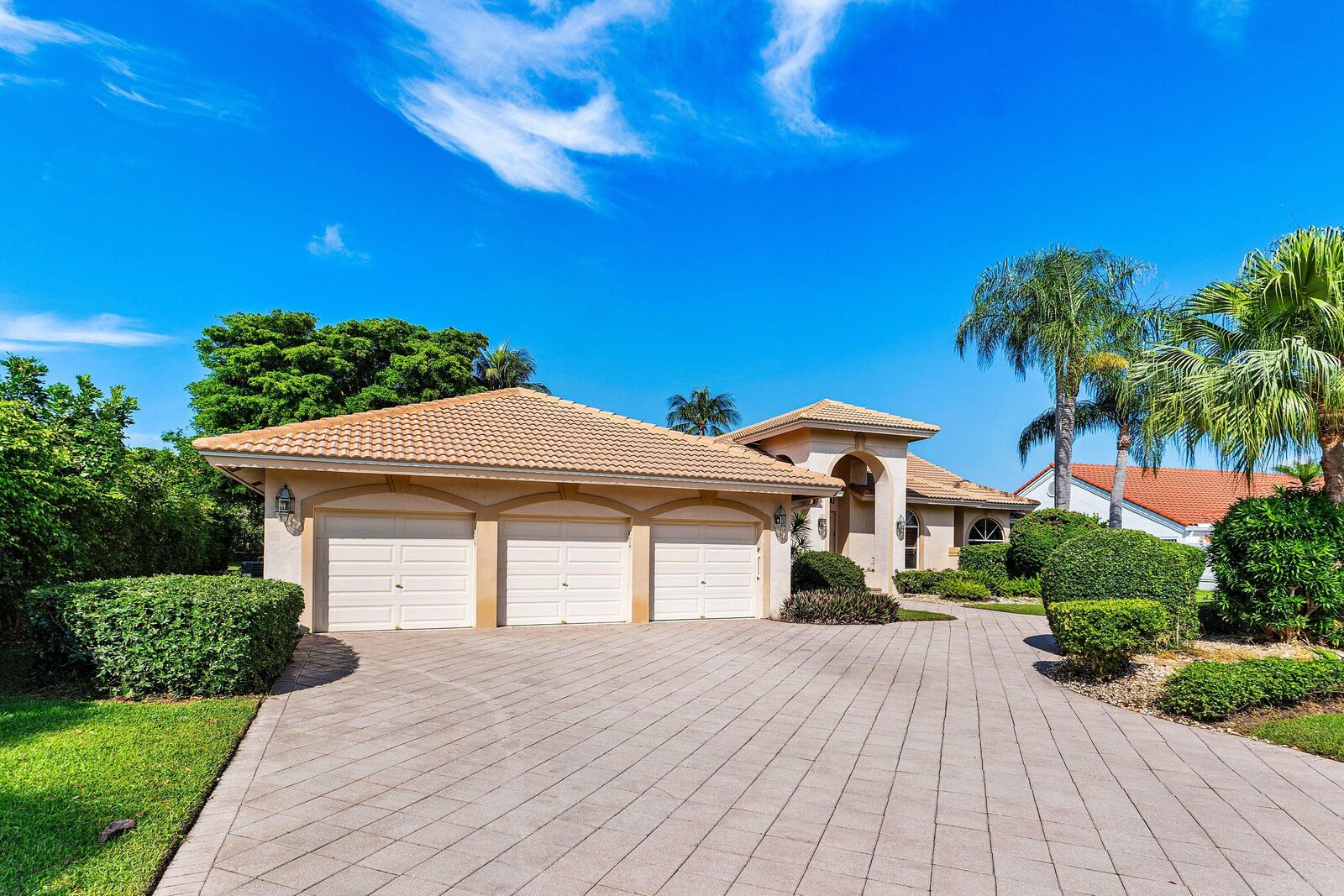 Property Photo: 17571 Bocaire Way FL 33487