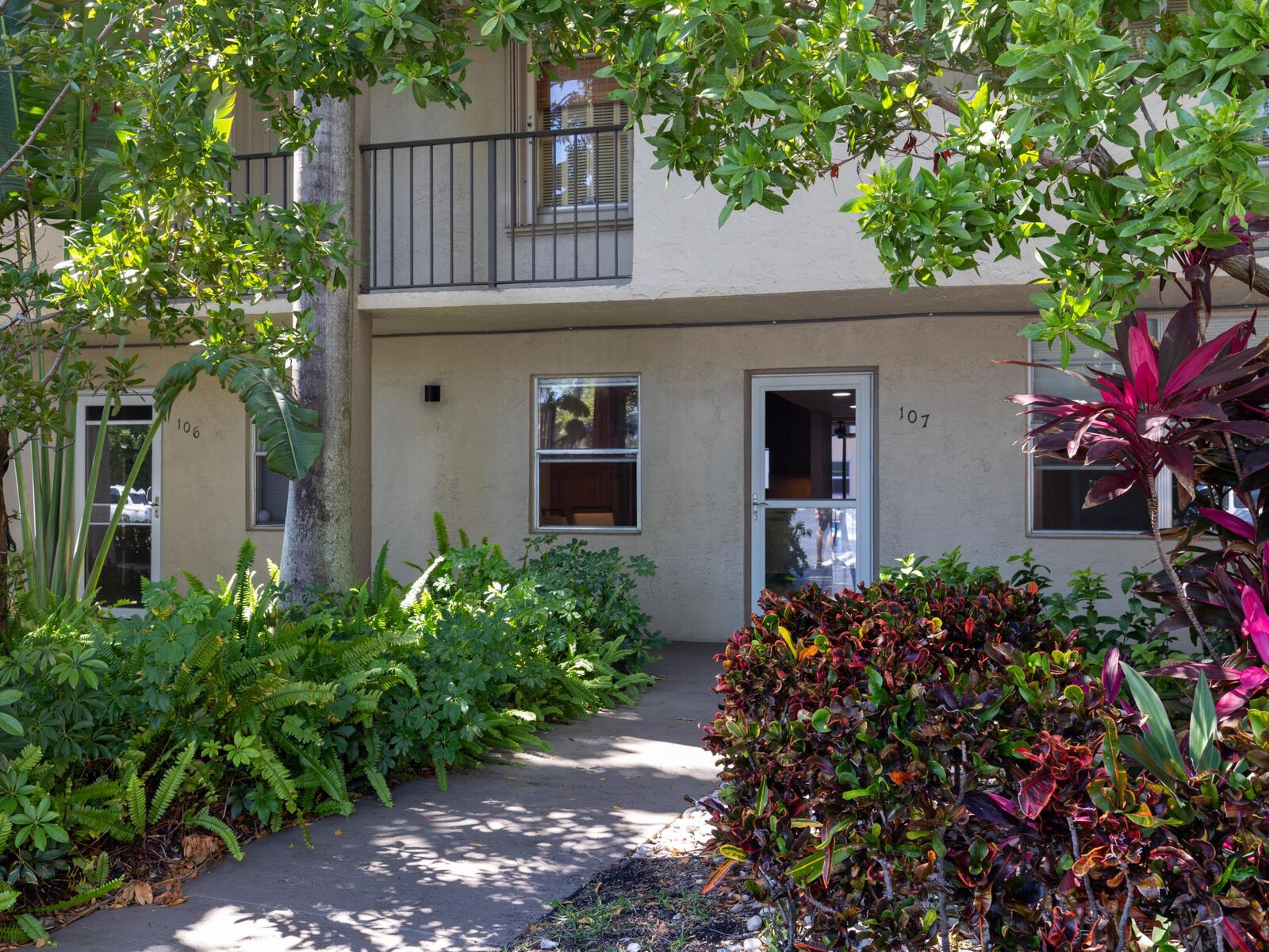 Property Photo: 777 S Federal Highway 107D FL 33062