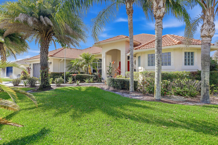 Property Photo:  1602 SW Cefalu Circle  FL 34953 