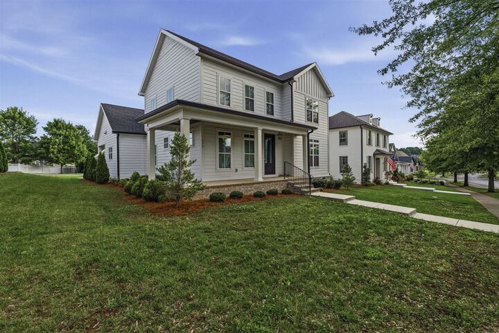 Property Photo:  633 Village Way  KY 42103 