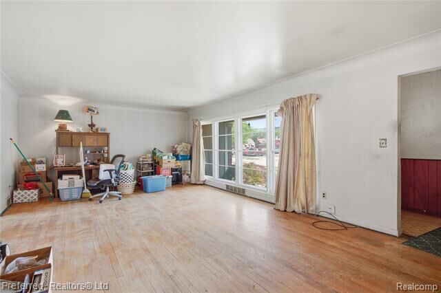 Property Photo:  860 Palmer Street  MI 48170 