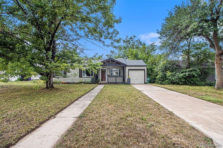 Property Photo: 2895 S Cherry Way CO 80222