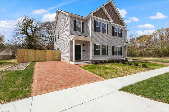 Property Photo:  22 Radford St  VA 23701 