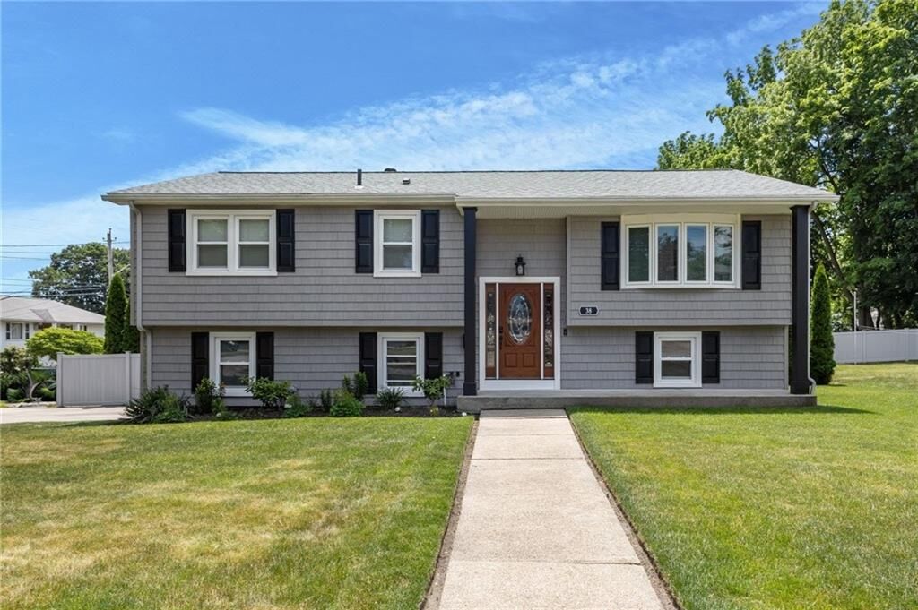 Property Photo:  38 Bateman Avenue  RI 02920 