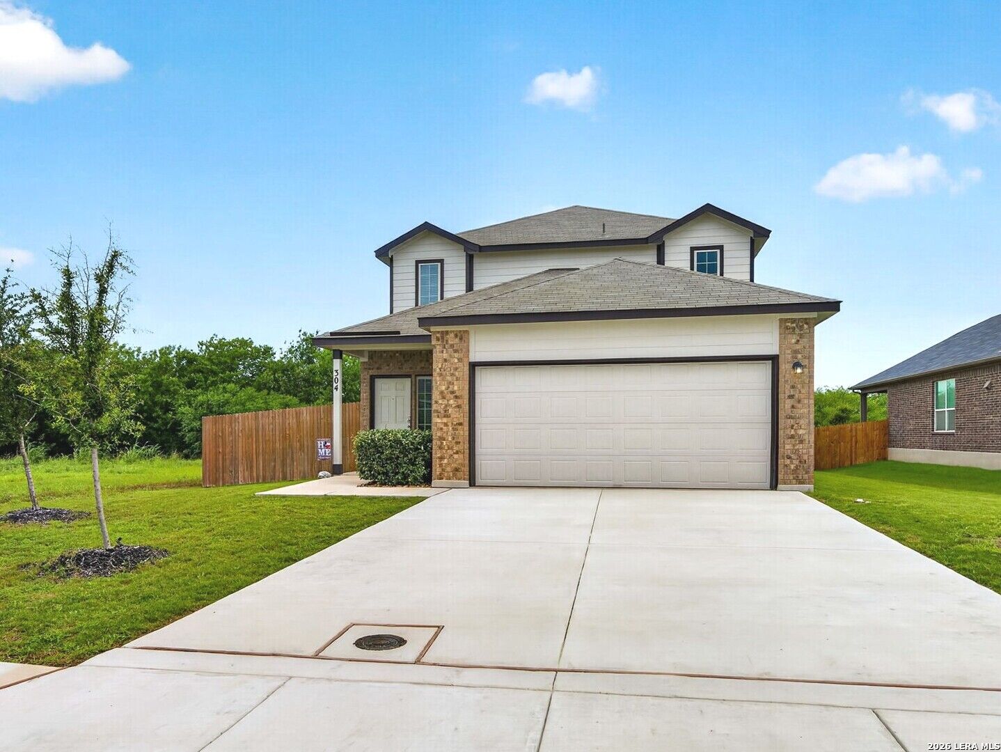 Property Photo: 304 Saddle Dawn TX 78108