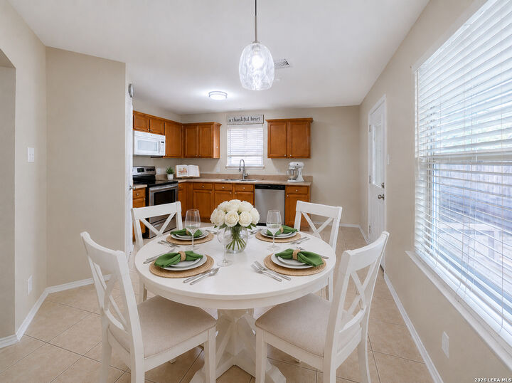 Property Photo: 10011 Collenback Run TX 78251