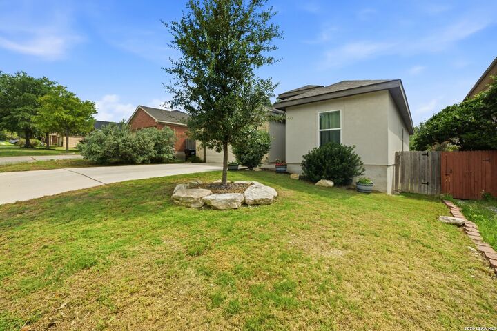 Property Photo: 539 Point Vly TX 78253