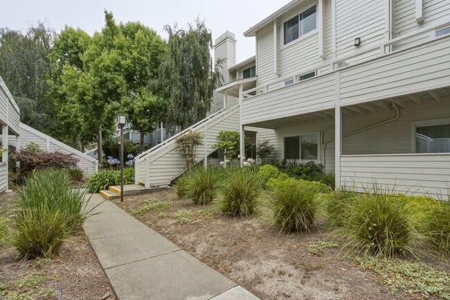 Property Photo:  41 Grandview Street 805  CA 95060 