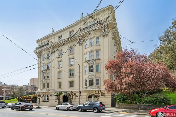 Property Photo: 1925 Gough Street 42 CA 94109