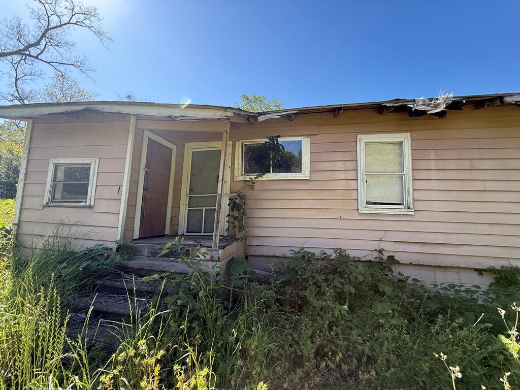 Property Photo:  108 Jerger Street  GA 31792 