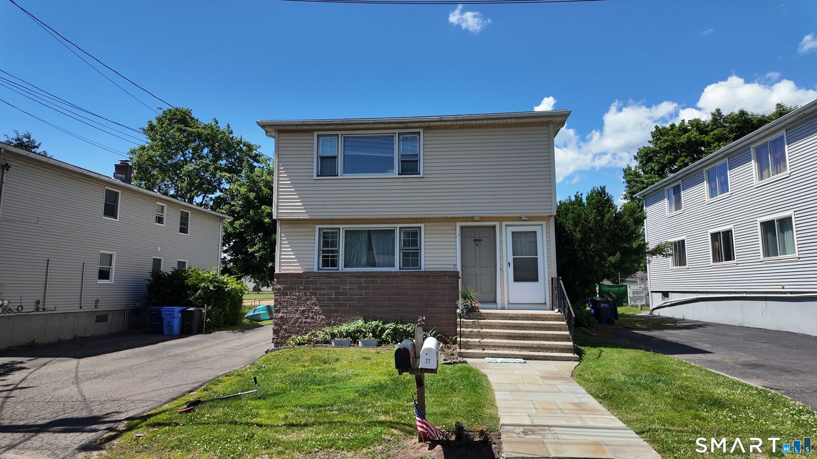 Property Photo: 27 Manila Avenue CT 06525