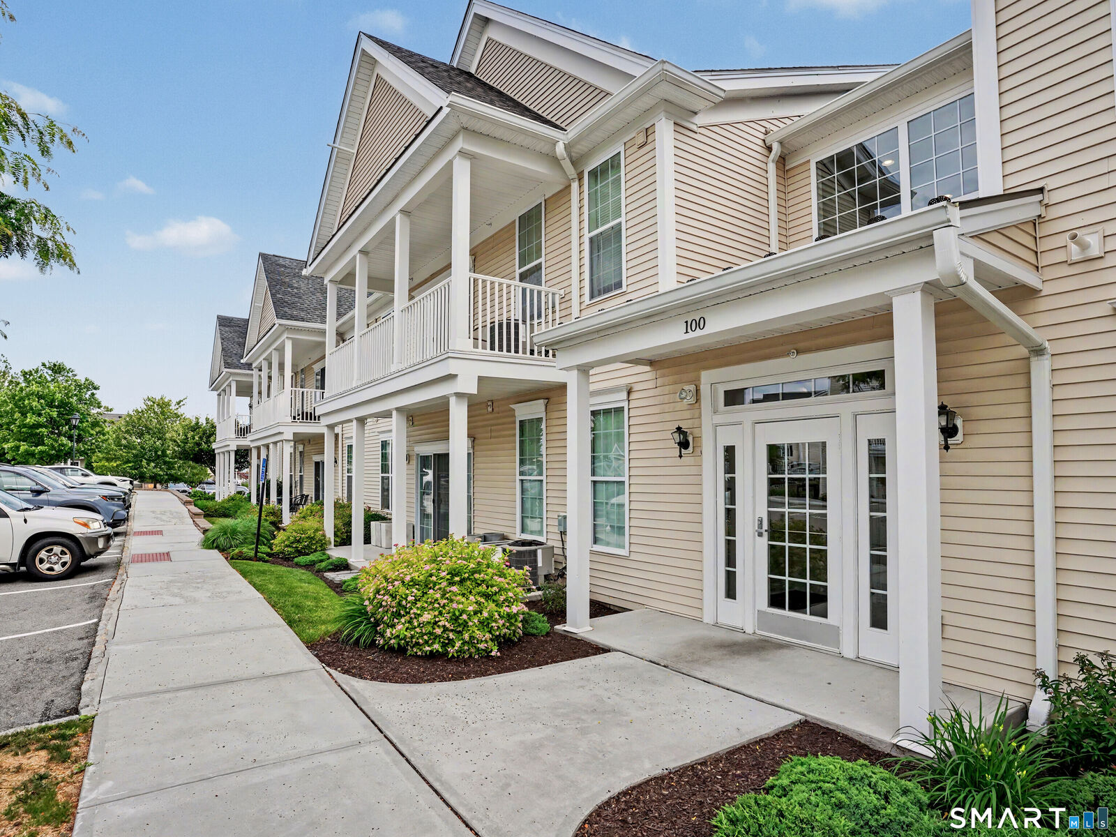 Property Photo:  104 Center Meadow Lane 104  CT 06810 