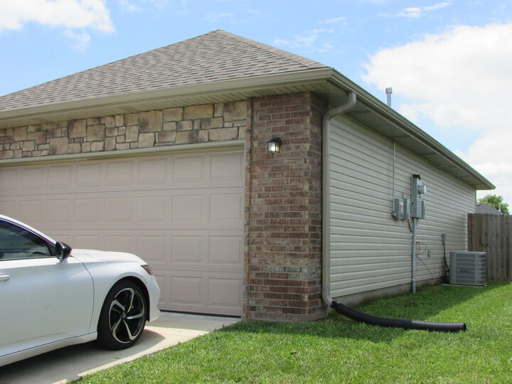 Property Photo:  1202 Aundria Avenue  MO 65708 
