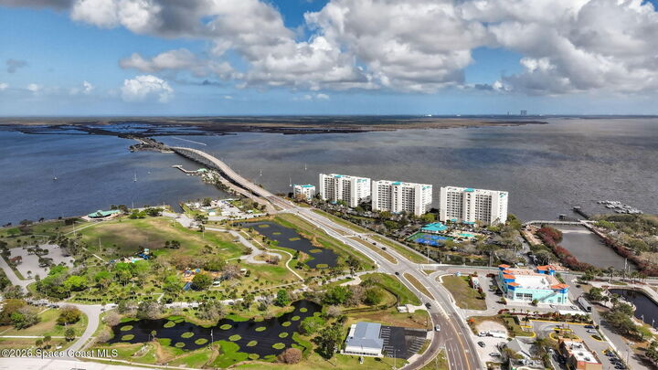 Property Photo: 7 Indian River Avenue FL 32796