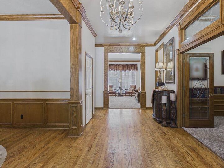 Property Photo:  809 Fox Run Trail  OK 73034-7361 