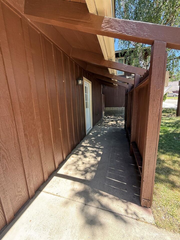 Property Photo:  97 Meadow Lakes Drive  CA 93561 