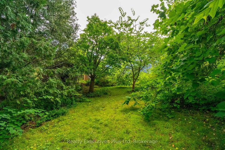 Property Photo:  59 Hearn Avenue  ON N1H 5Y6 