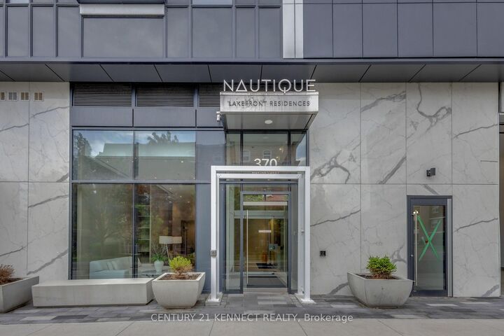 Property Photo: 370 Martha Street 2004 ON L7R 0G9