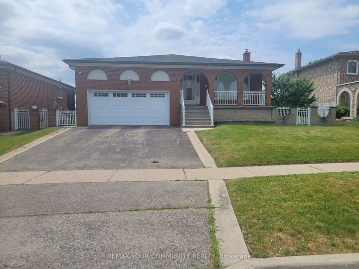 17 Harris Crescent — photo 1