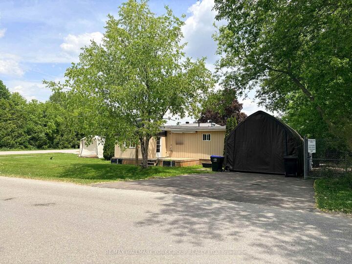 Property Photo: 78 Vernon Street ON L0M 1B0