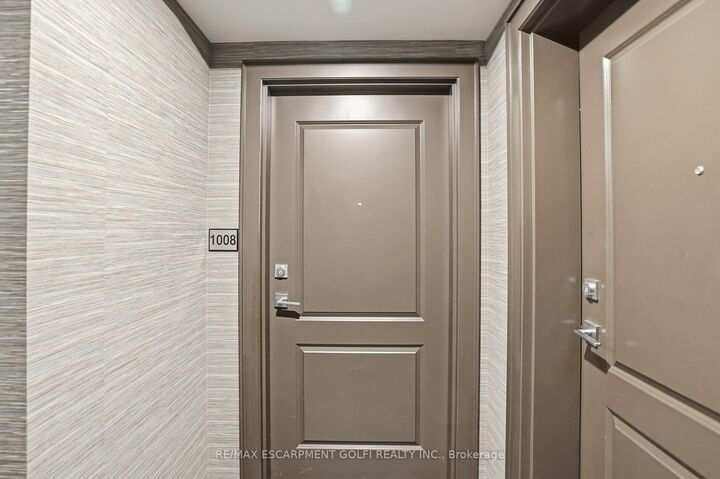 Property Photo: 460 Dundas Street E 1008 ON L8B 2A5