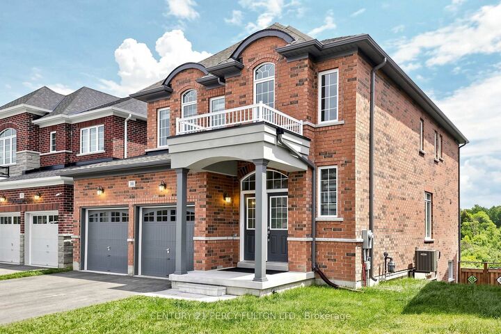 Property Photo:  166 Ferragine Crescent  ON L3Z 4K1 