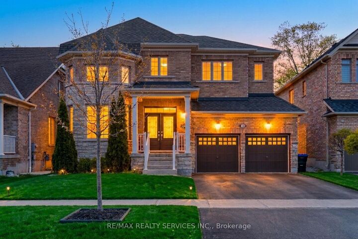 104 Sharpe Crescent — photo 1
