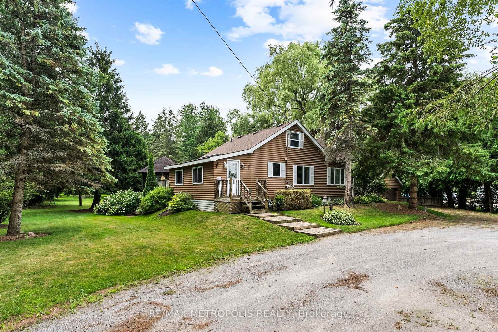 Property Photo: 4359 Lloydtown Aurora Road ON L7B 0E1