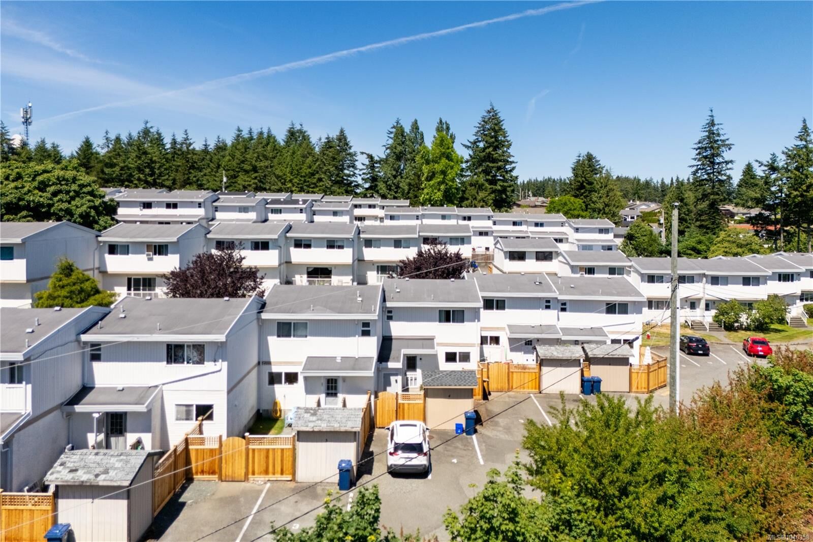 Property Photo: 400 Robron Rd #4 BC V9W 5N5