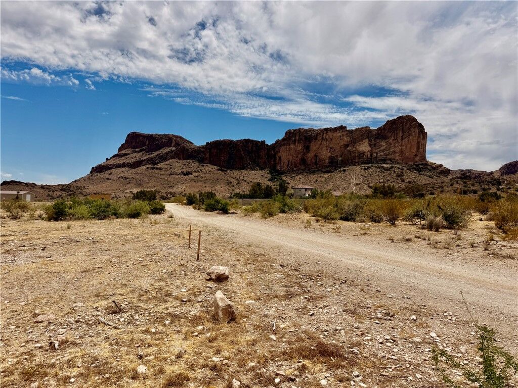 Property Photo:  1822 S Granville Road  AZ 86413 