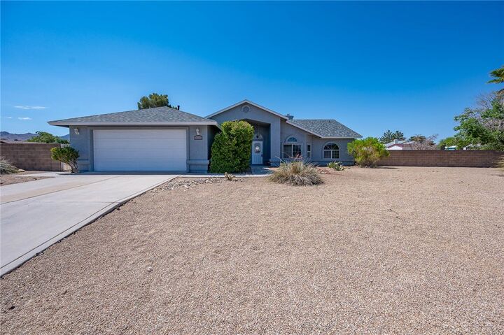 Property Photo:  4260 Pinto Road  AZ 86401 