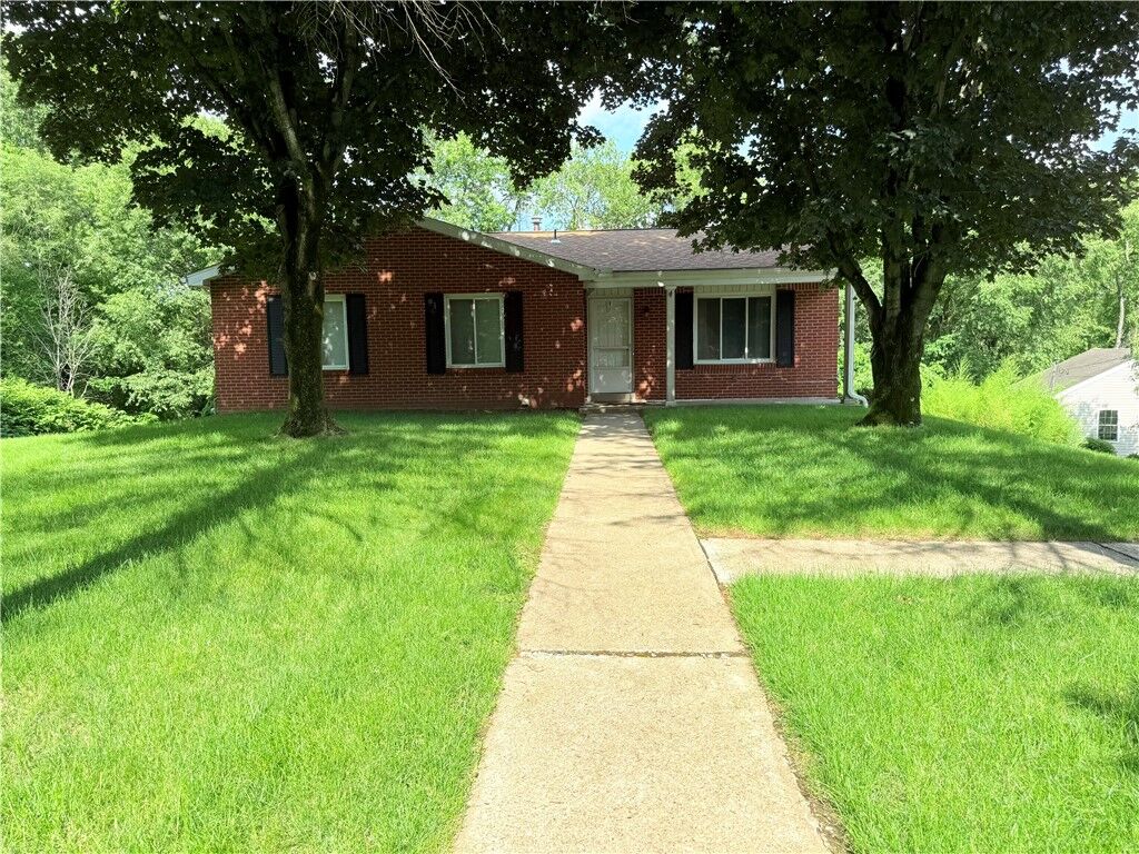 Property Photo: 5246 Richland Road PA 15044