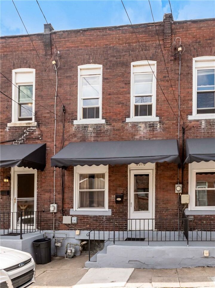 Property Photo:  2016 Tustin St  PA 15219 