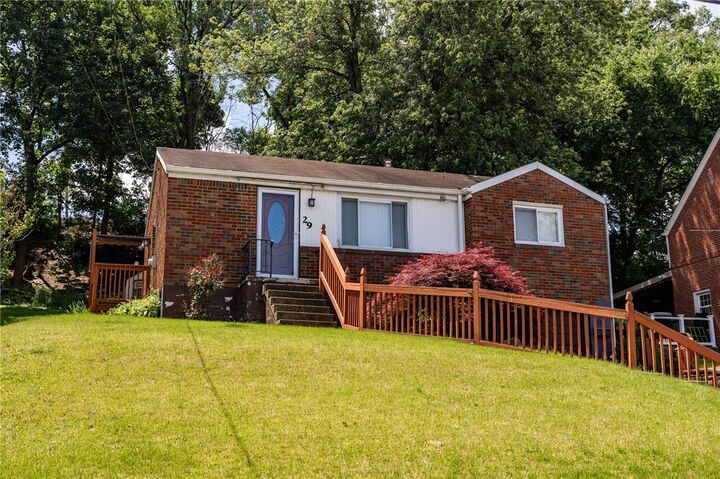 Property Photo: 29 Glenburn PA 15236