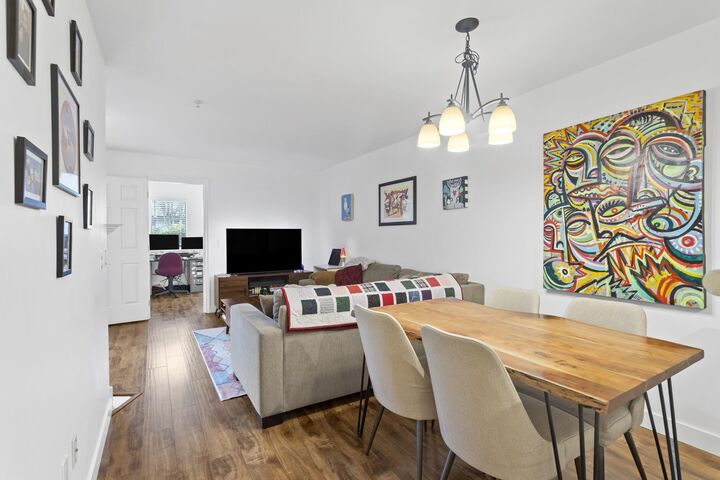 Property Photo: 688 E 16th Avenue 104 BC V5T 2V4